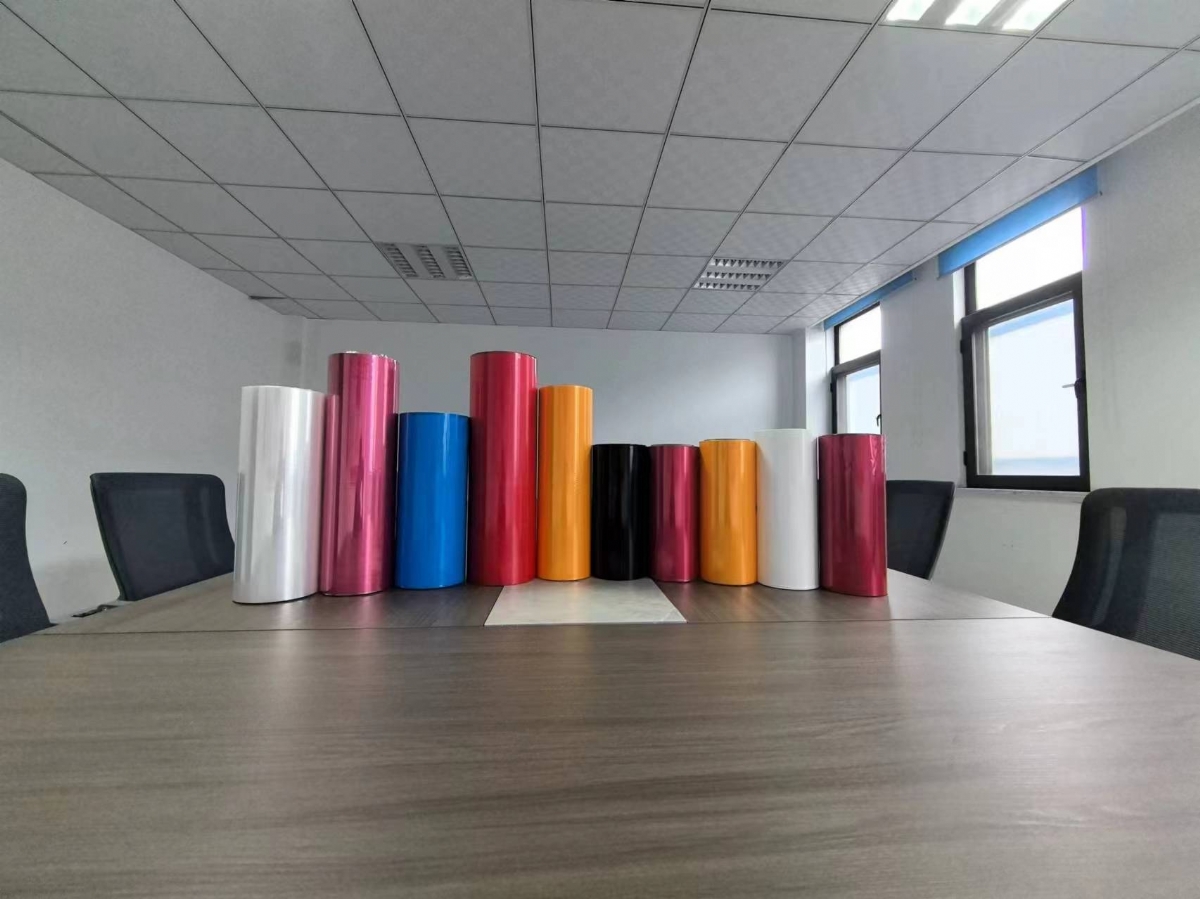 POF收縮膜是如何避免脫色與粘連